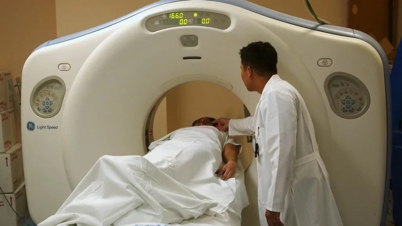 Czynniki ryzyka raka piersi i ich wpływ na diagnostykę obrazową
